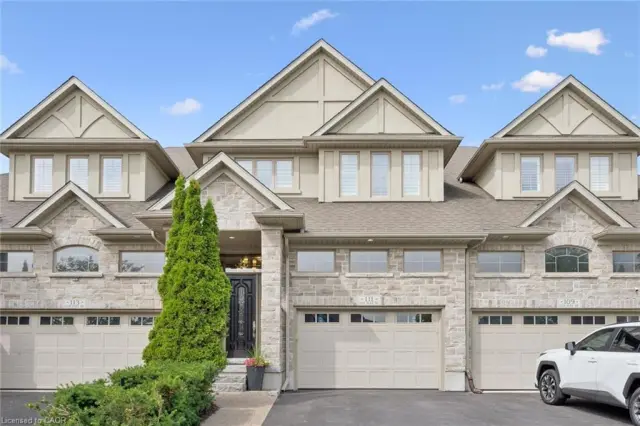 111 Oak Park Drive, Waterloo ON N2K 0B3