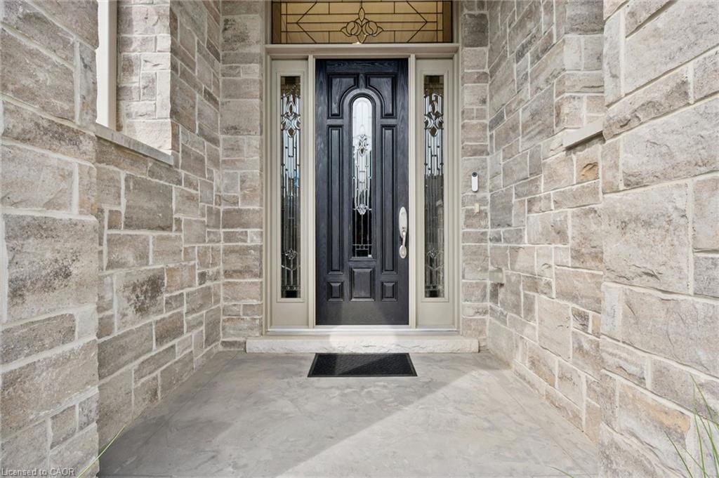 111 Oak Park Drive, Waterloo ON N2K 0B3