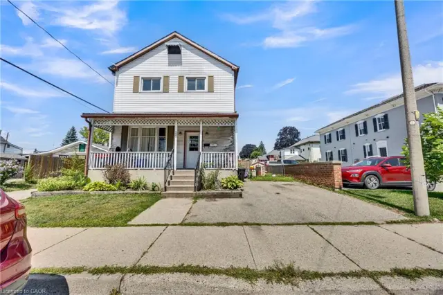 10 Venison Street W, Tillsonburg ON N4G 1T6
