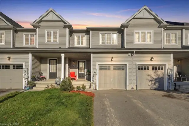 153 English Lane, Brantford ON N3T 0J6