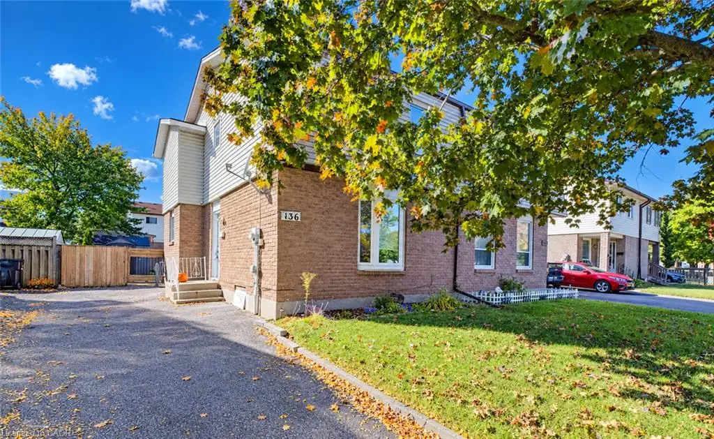 136 Sekura Crescent, Cambridge ON N1R 7E9