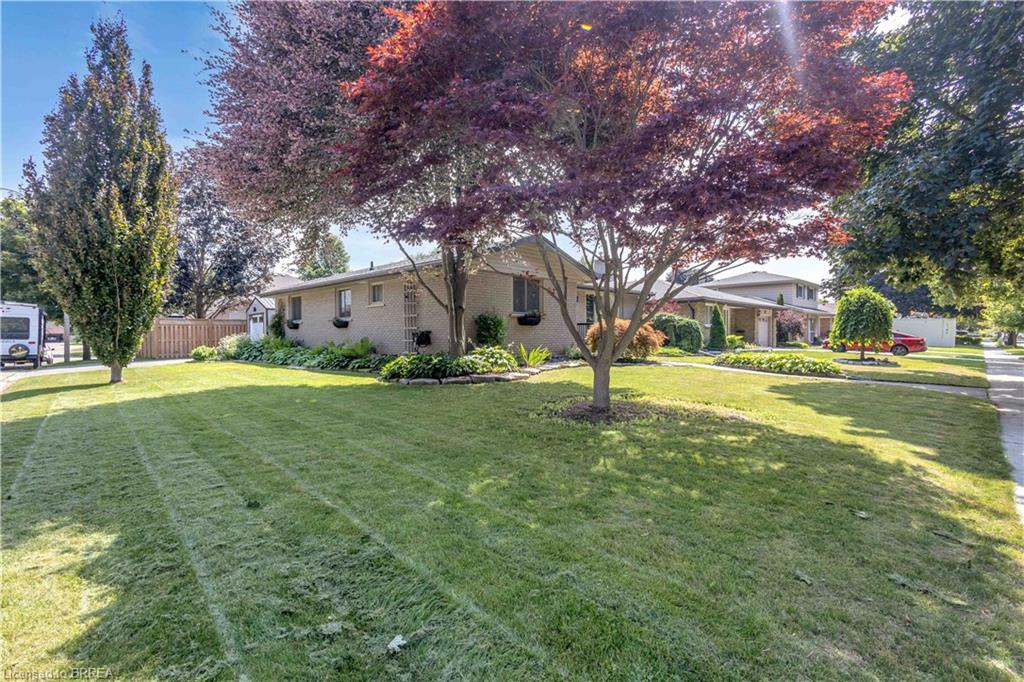 26 Penny Lane, Brantford ON N3R 5Y4