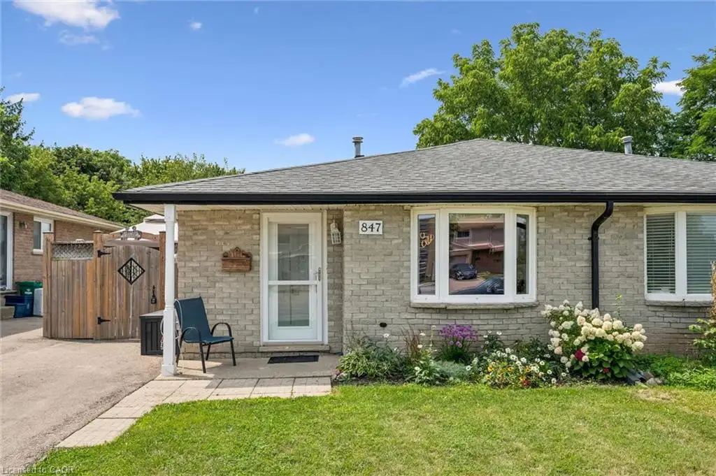 847 Doon Village Road, Kitchener ON N2P 1A1
