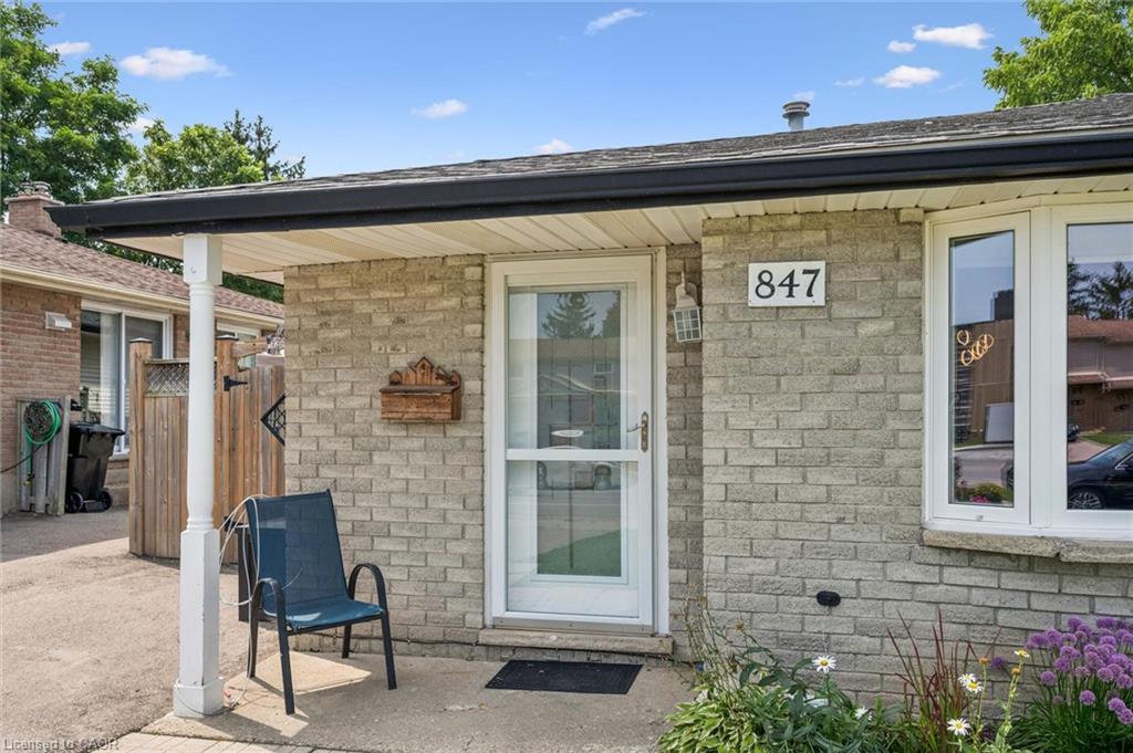 847 Doon Village Road, Kitchener ON N2P 1A1
