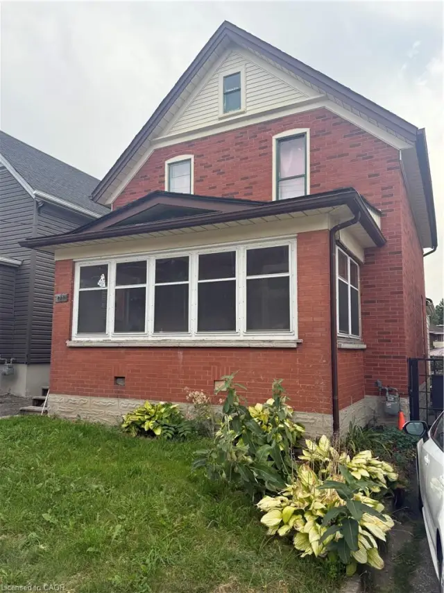 429 Park Street, Kitchener ON N2G 1N4