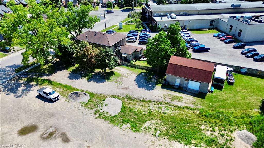 135 Sherwood Drive, Brantford ON N3T 1N8