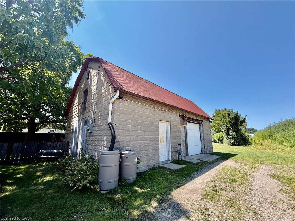 135 Sherwood Drive, Brantford ON N3T 1N8