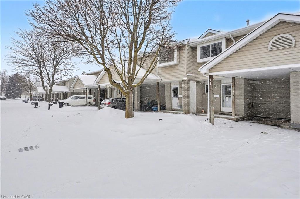 12-125 Sekura Crescent, Cambridge ON N1R 8B4