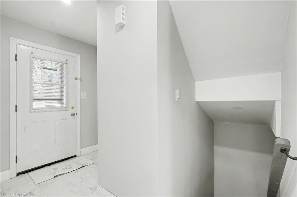 12-125 Sekura Crescent, Cambridge ON N1R 8B4