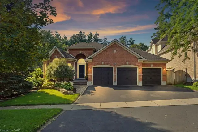51 Autumn Ridge Trail, Kitchener ON N2P 2J6