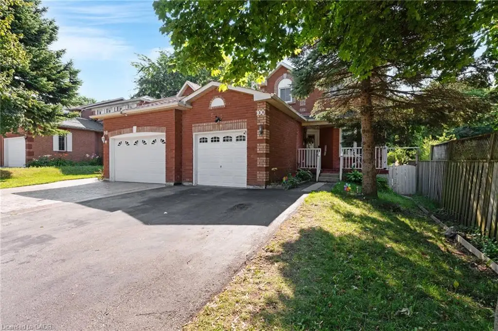 100 Anglerock Drive, Cambridge ON N1T 1L9