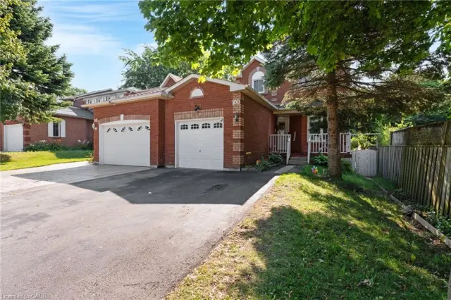 100 Anglerock Drive, Cambridge ON N1T 1L9