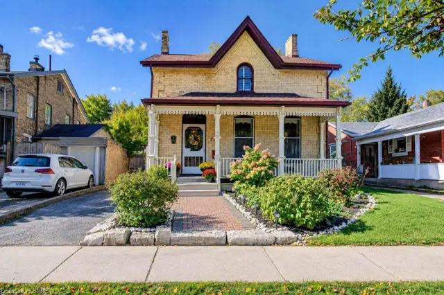 72 Albion Street, Brantford ON N3T 3M4
