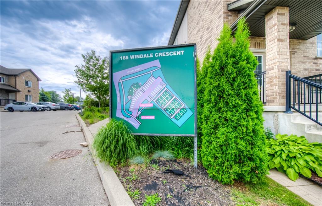 1C-185 Windale Crescent, Kitchener ON N2E 0G3