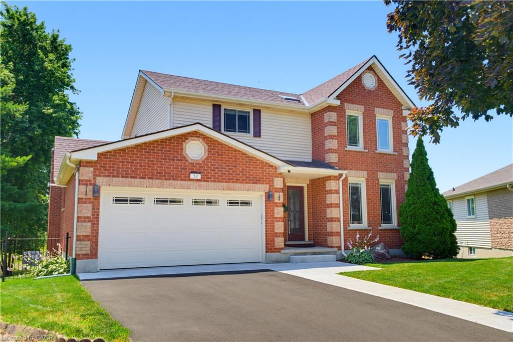 32 Stonehaven Place, Cambridge ON N1S 4V8
