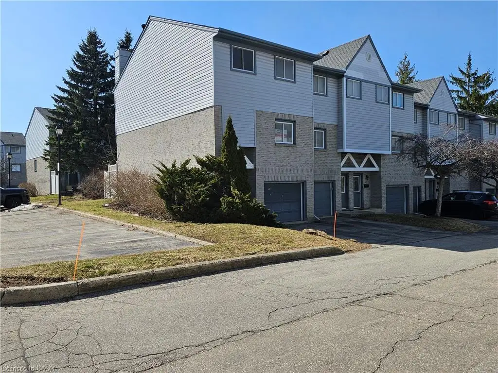 43-589 Beechwood Drive, Waterloo ON N2T 2K9