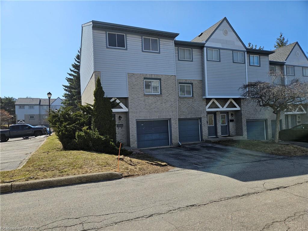 43-589 Beechwood Drive, Waterloo ON N2T 2K9