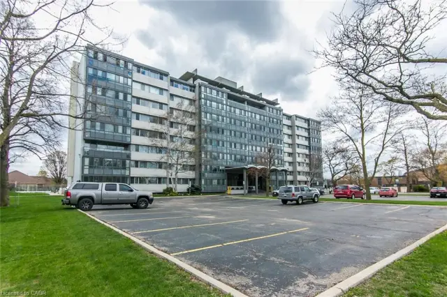 402-24 Midland Drive, Kitchener ON N2A 2A8