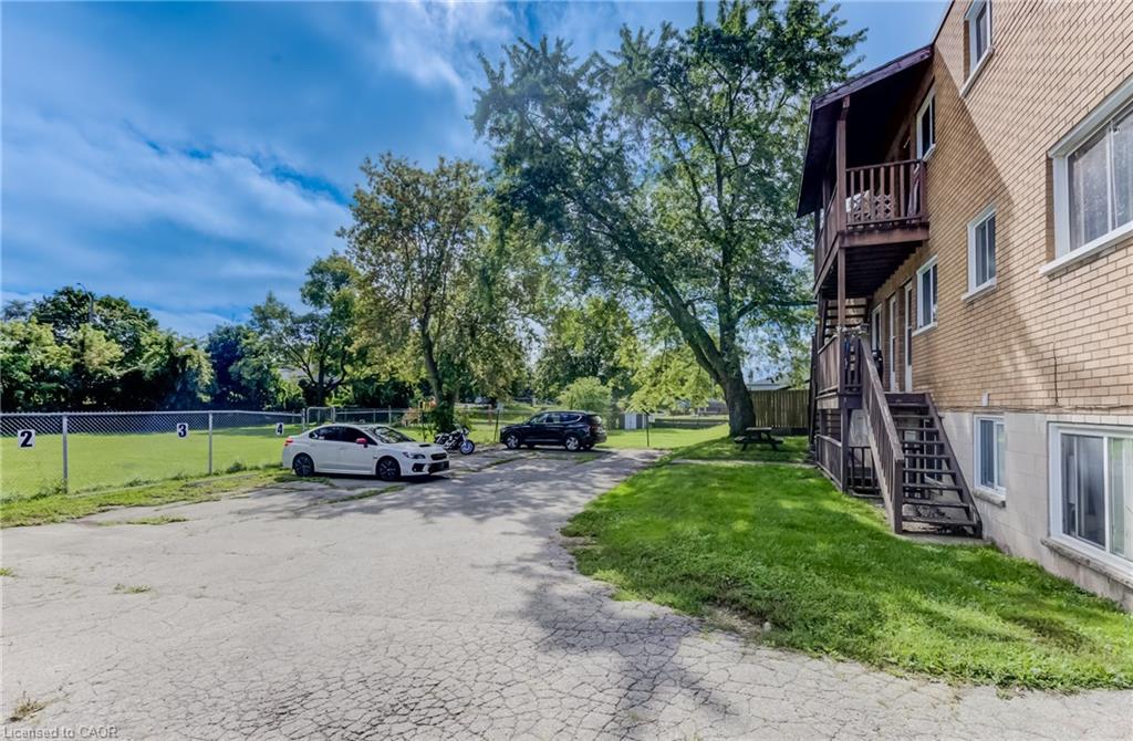 125 Schlueter Street, Cambridge ON N3H 4B4