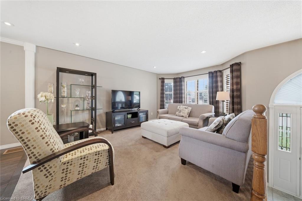 38 Olivetree Road, Brantford ON N3R 7X2