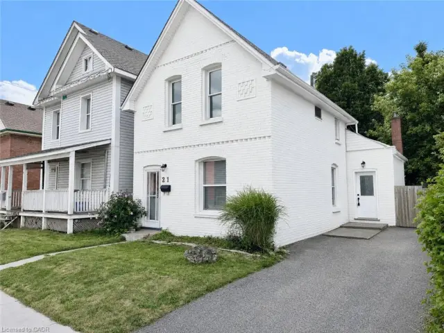 21 Webling Street, Brantford ON N3S 2S8