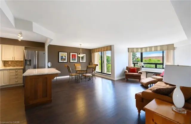 401-688 Preston Parkway, Cambridge ON N3H 5K6