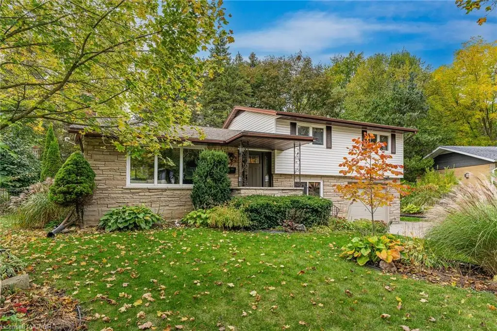 33 Shadywood Crescent, Kitchener ON N2M 4J1