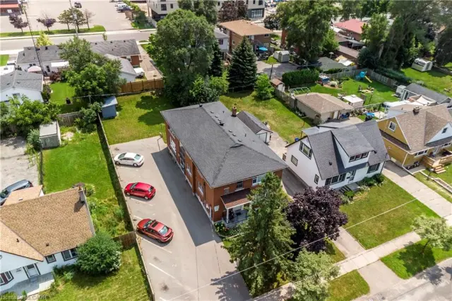 43 Sixth Avenue, Kitchener ON N2C 1P9