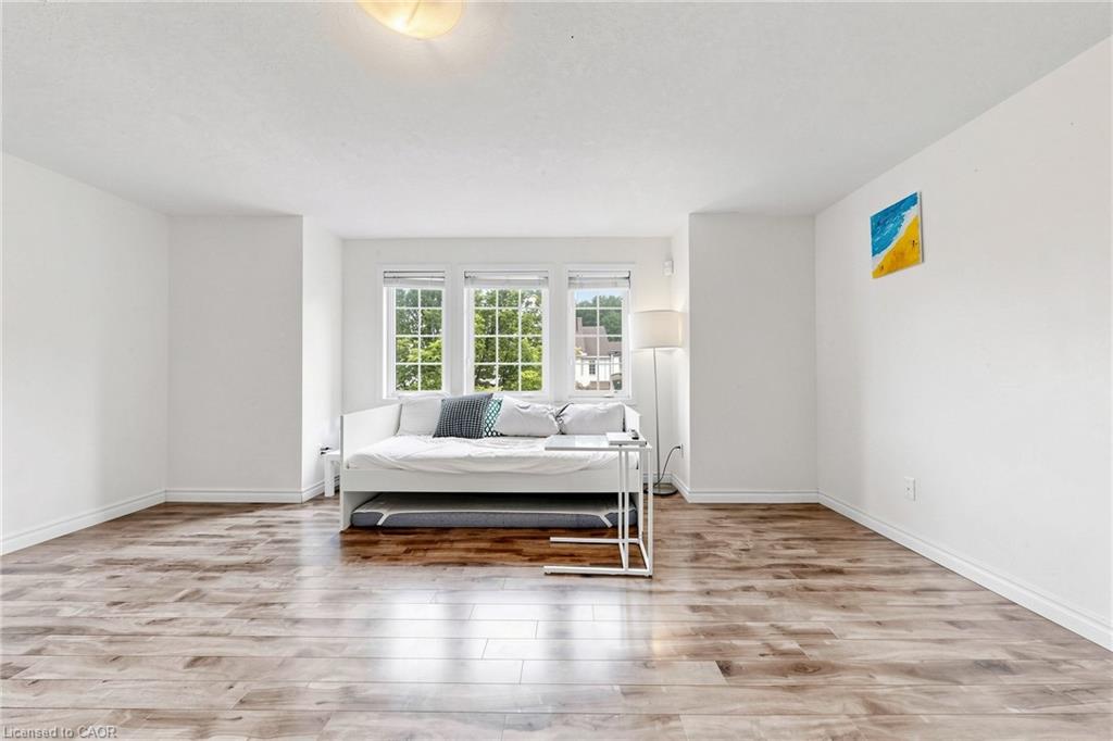 A5-110 Activa Avenue, Kitchener ON N2E 4K4