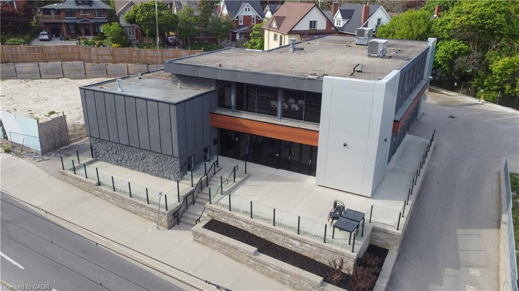 618 King Street W, Kitchener ON N2G 1C8