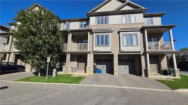 158-77 Diana Avenue, Brantford ON N3T 0R6
