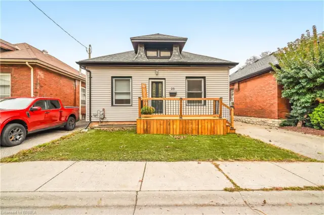 25 Alonzo Street, Brantford ON N3R 1A1
