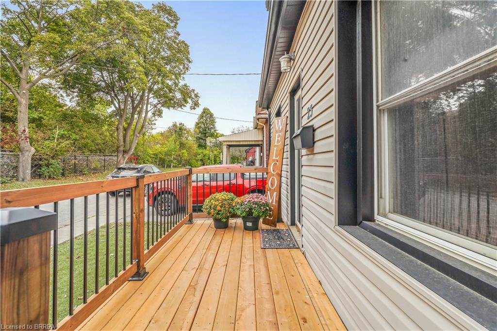 25 Alonzo Street, Brantford ON N3R 1A1