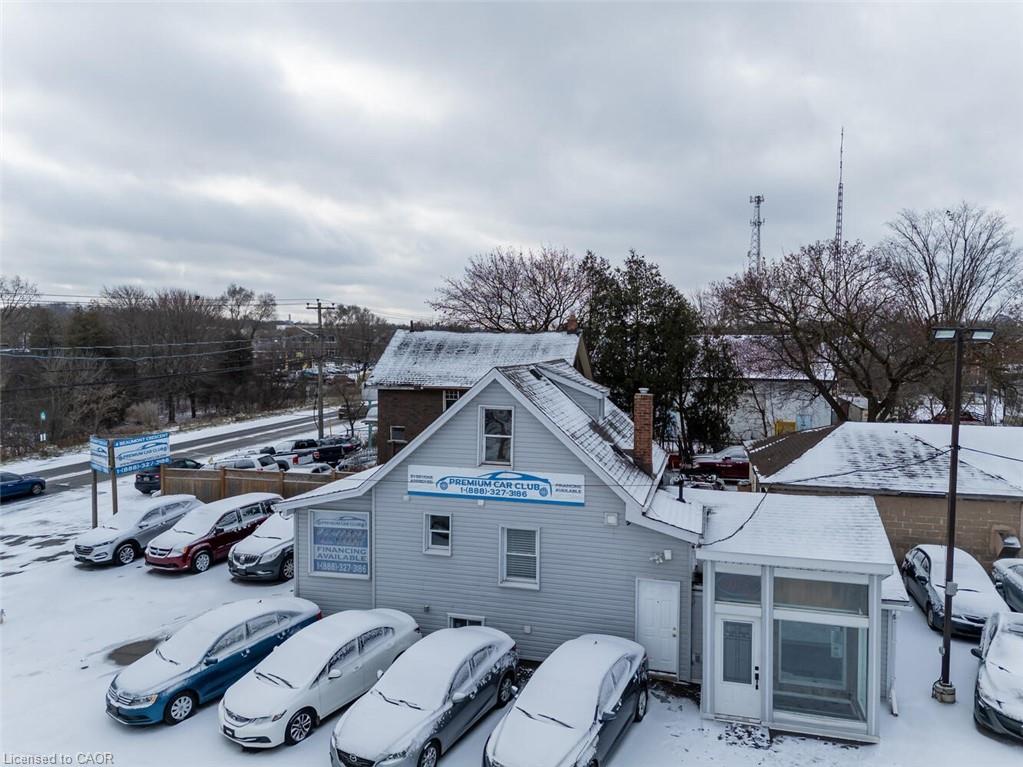 4 Beaumont Crescent, Guelph ON N1E 6A7