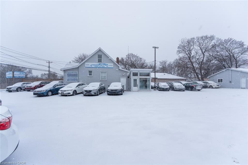 4 Beaumont Crescent, Guelph ON N1E 6A7