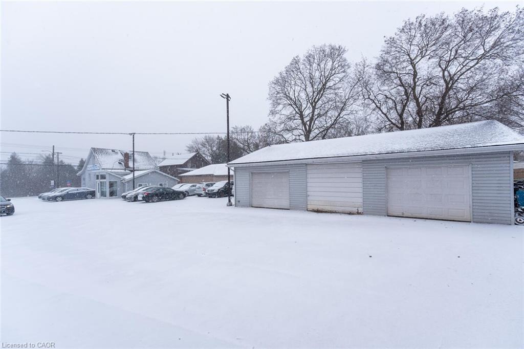 4 Beaumont Crescent, Guelph ON N1E 6A7