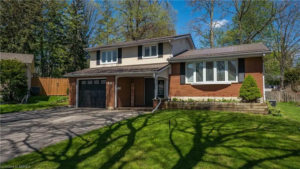 10 Aaron Place, Brantford ON N3R 2S8