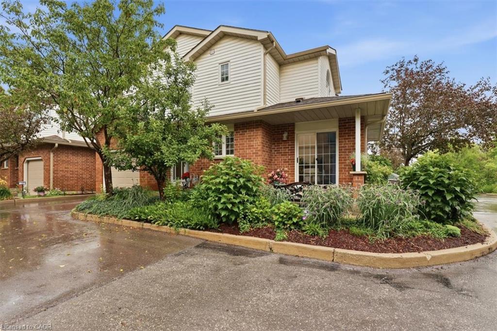 16-229 Baker Street, Waterloo ON N2T 2R4