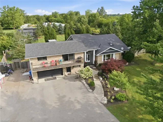 1422 Colborne Street E, Brantford ON N3R 0C3