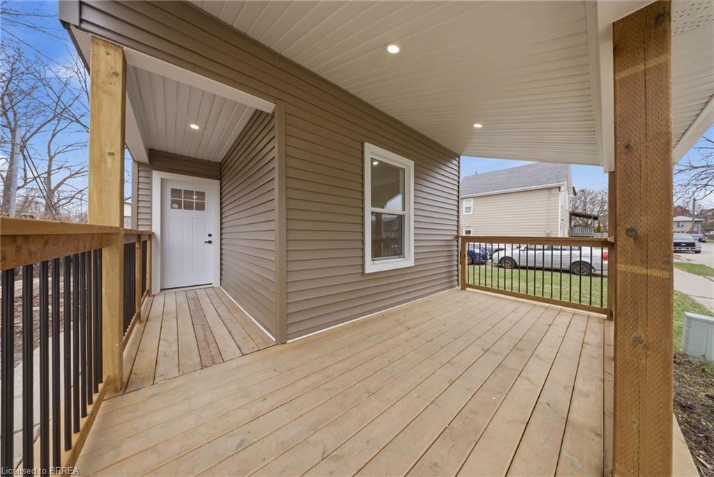 17 Able Avenue, Brantford ON N3S 2Y4