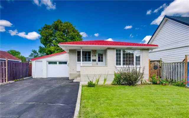176 Samuelson Street, Cambridge ON N1R 1K3