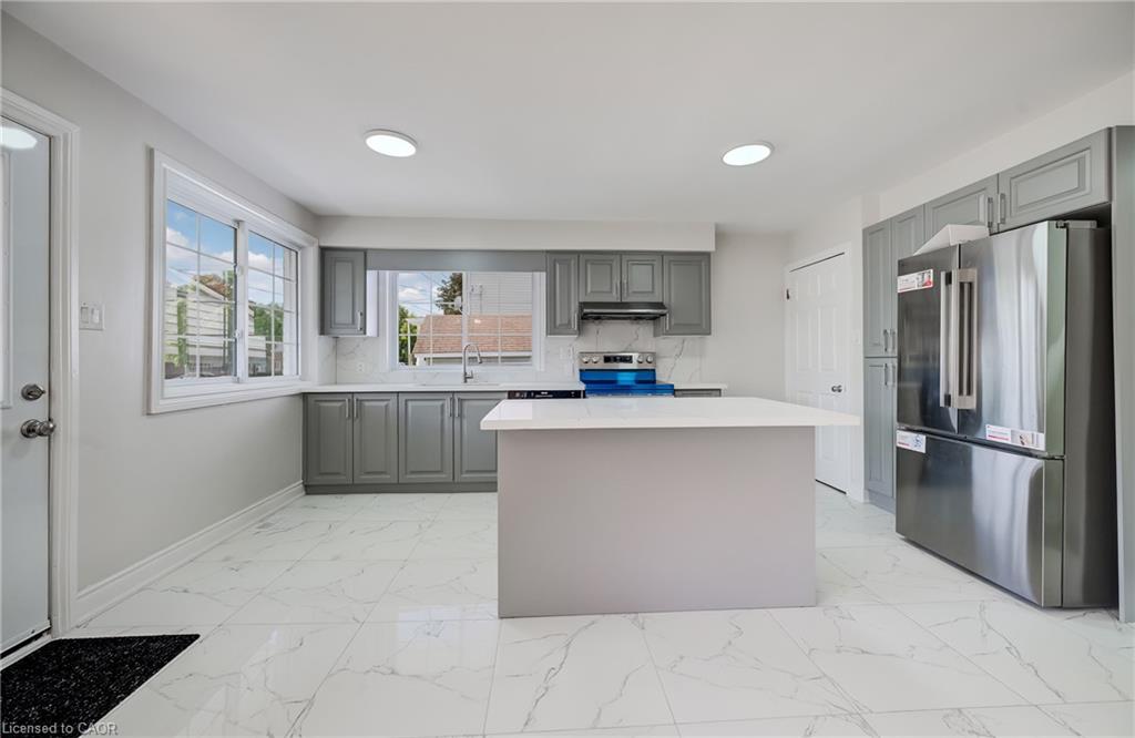 176 Samuelson Street, Cambridge ON N1R 1K3