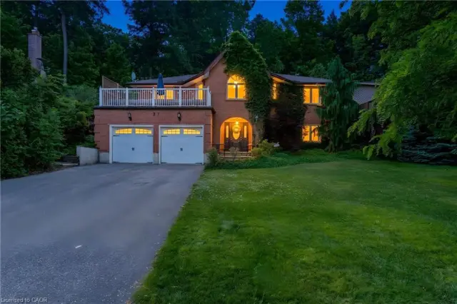 37 Yellow Birch Drive, Kitchener ON N2N 2M1