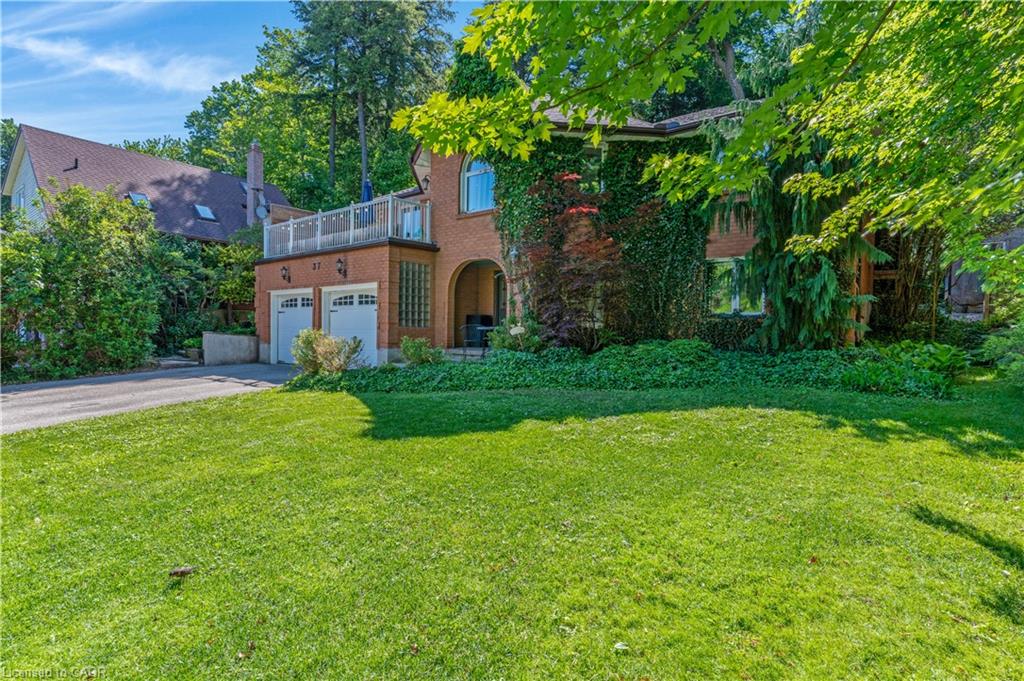 37 Yellow Birch Drive, Kitchener ON N2N 2M1