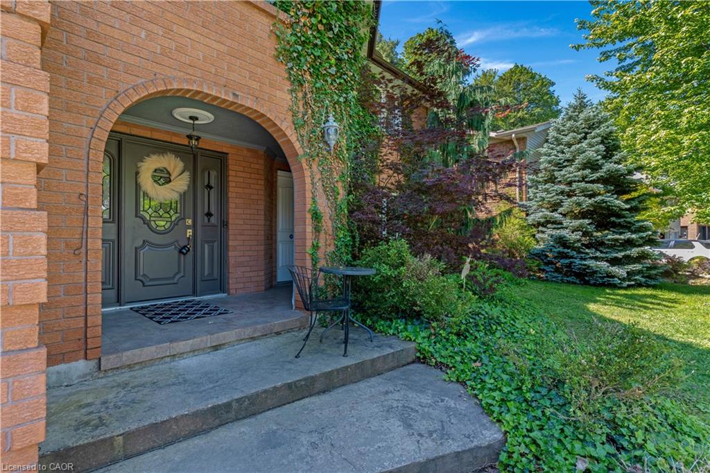 37 Yellow Birch Drive, Kitchener ON N2N 2M1