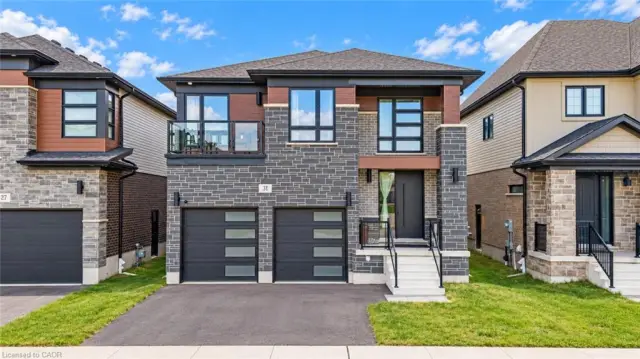 31 Jacob Detweiller Drive, Kitchener ON N2P 0K7