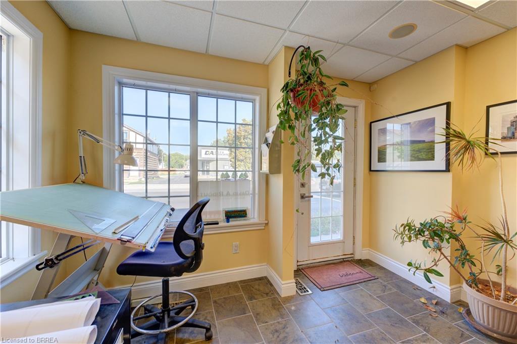 60-62 Colborne Street W, Brantford ON N3T 1K5