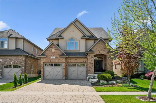 828 Copper Ridge Drive, Waterloo ON N2K 0B5