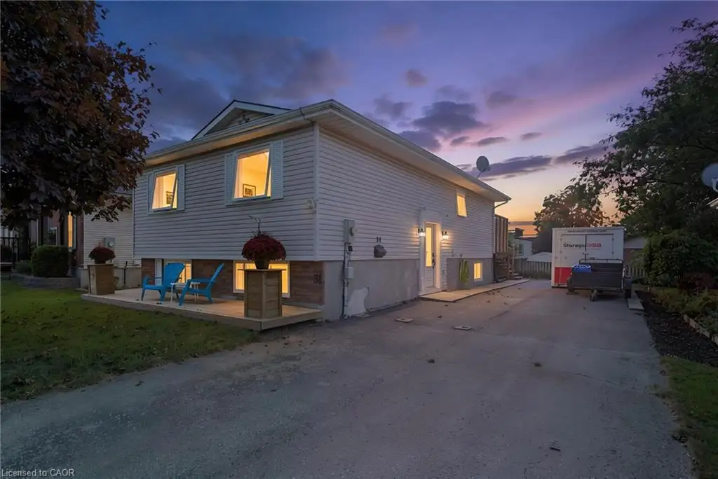 31 Beckett Boulevard, Tillsonburg ON N4G 5N2