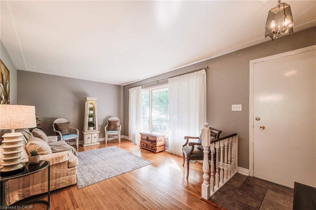 113 Macgregor Crescent, Waterloo ON N2J 3X1
